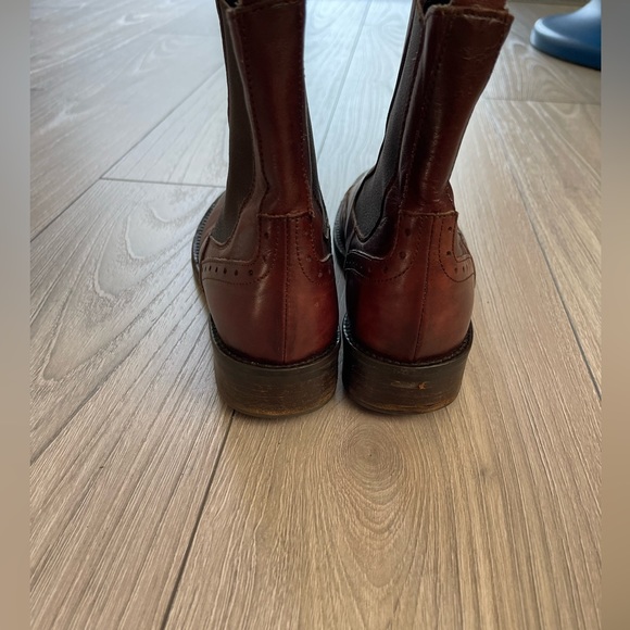 Leather boots - Picture 4 of 9